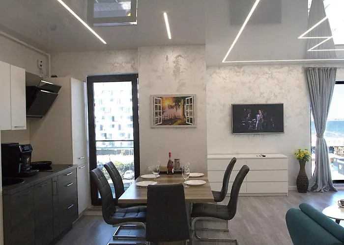 The View Apartmán Năvodari